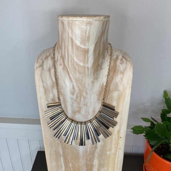 Liz Claiborne Mixed Metals Necklace - Picture 2 of 3